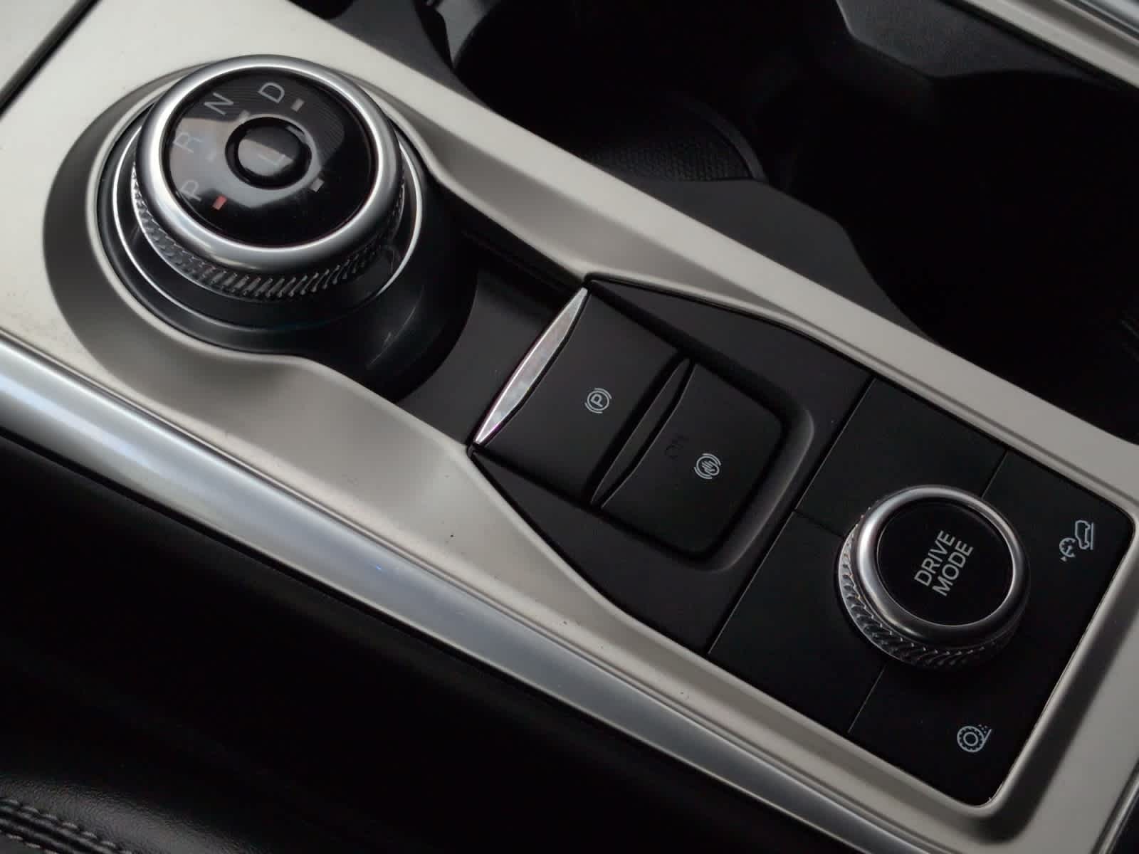 used 2022 Ford Explorer car, priced at $33,297