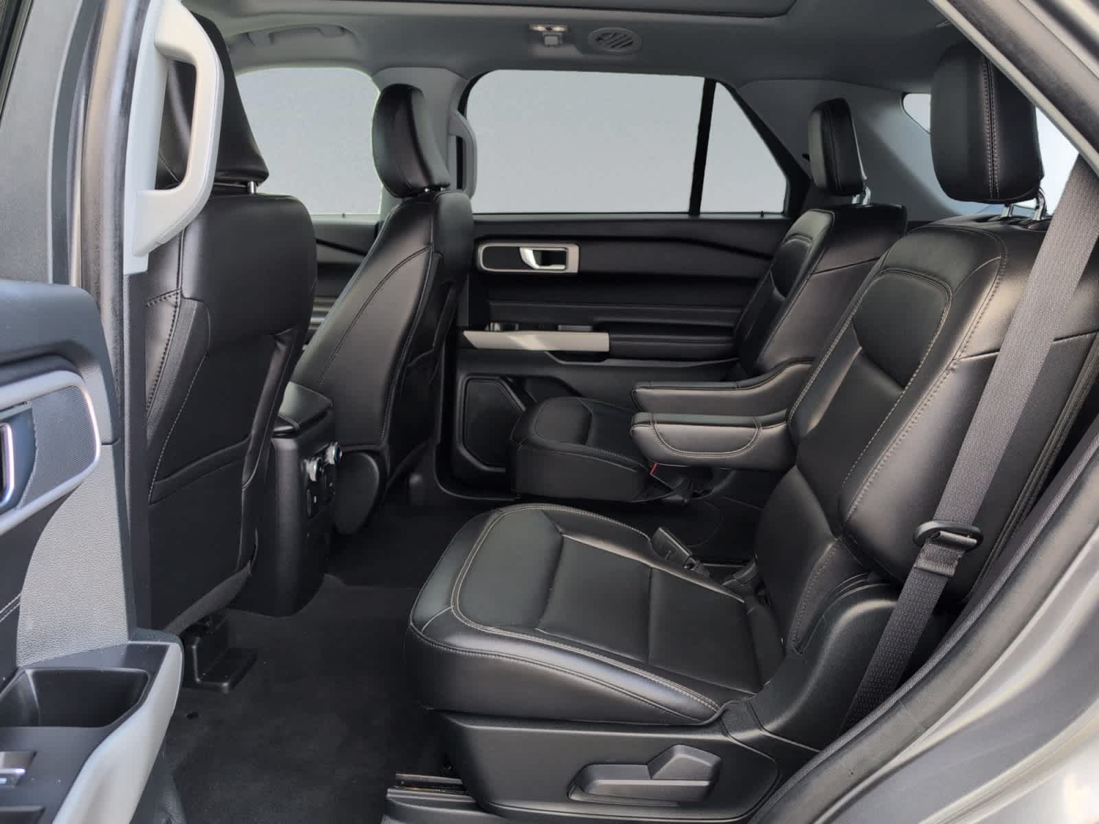 used 2022 Ford Explorer car, priced at $33,497