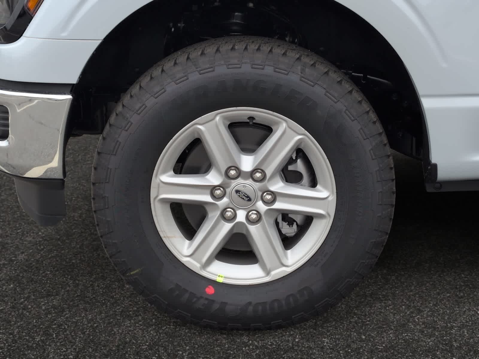 new 2025 Ford F-150 car, priced at $57,550