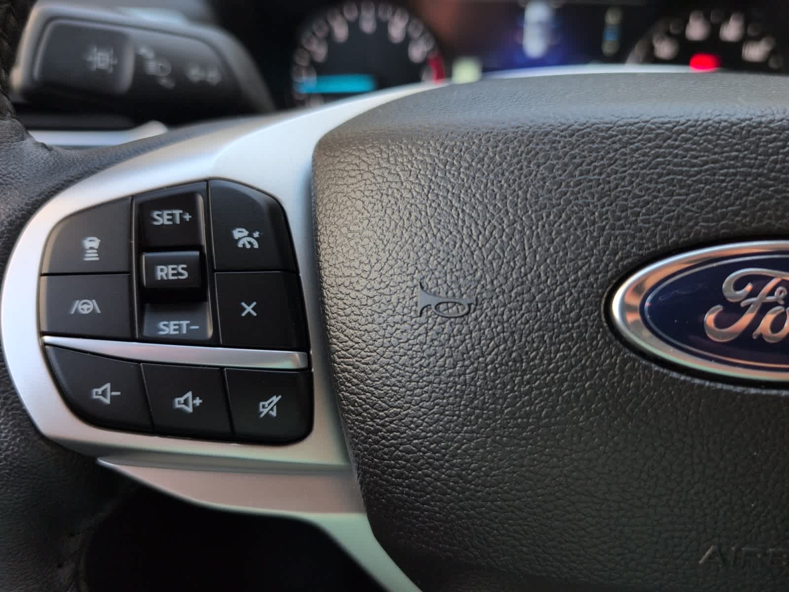 used 2022 Ford Explorer car, priced at $33,998