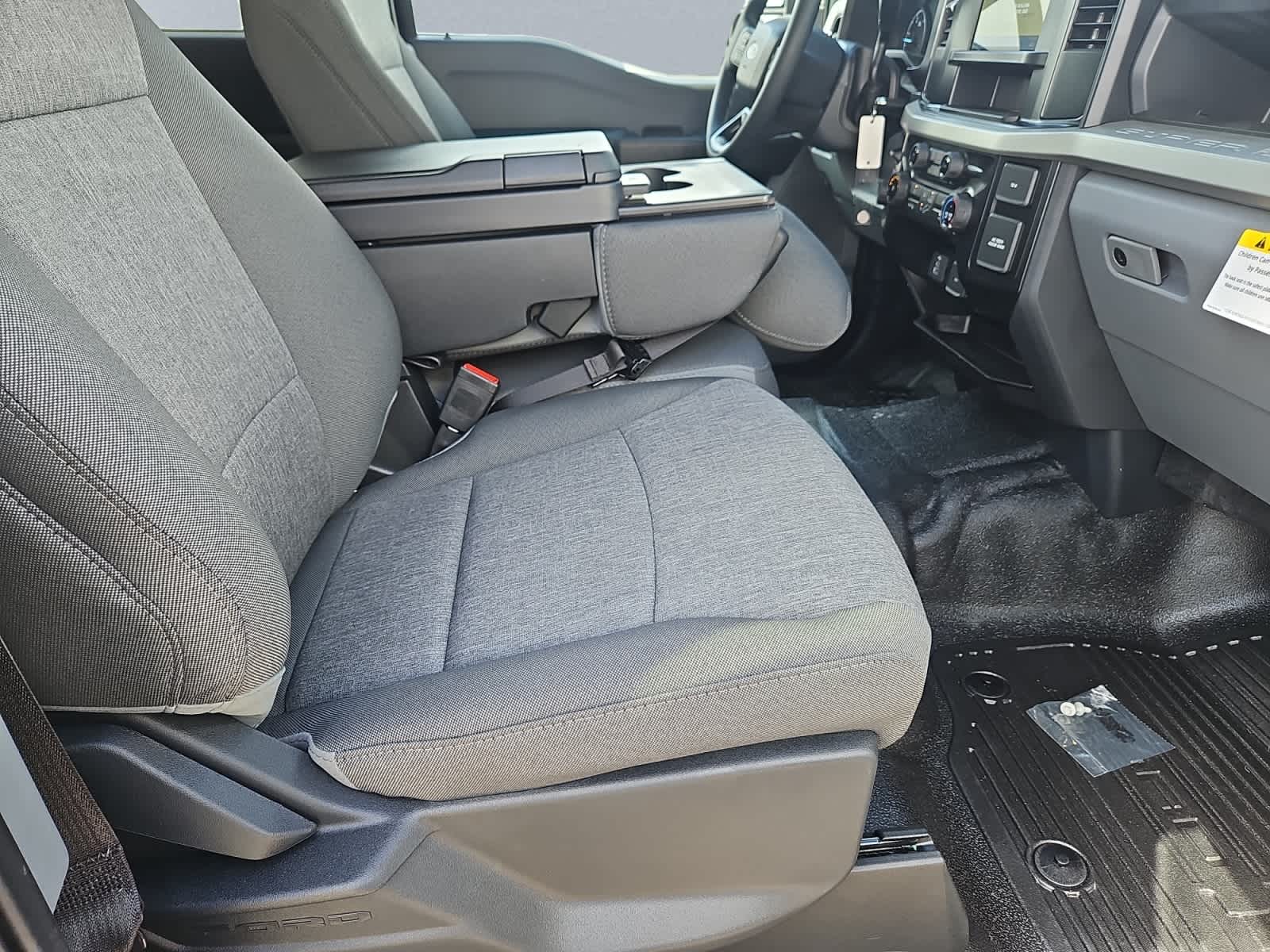 new 2025 Ford Super Duty F-250 SRW car, priced at $62,190