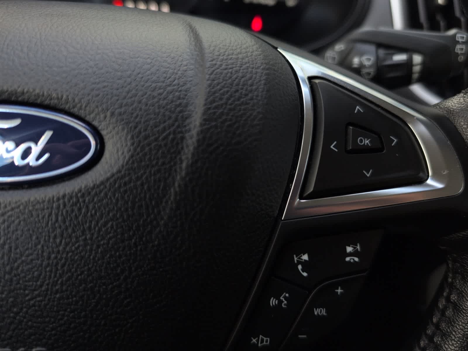 used 2022 Ford Edge car, priced at $26,497