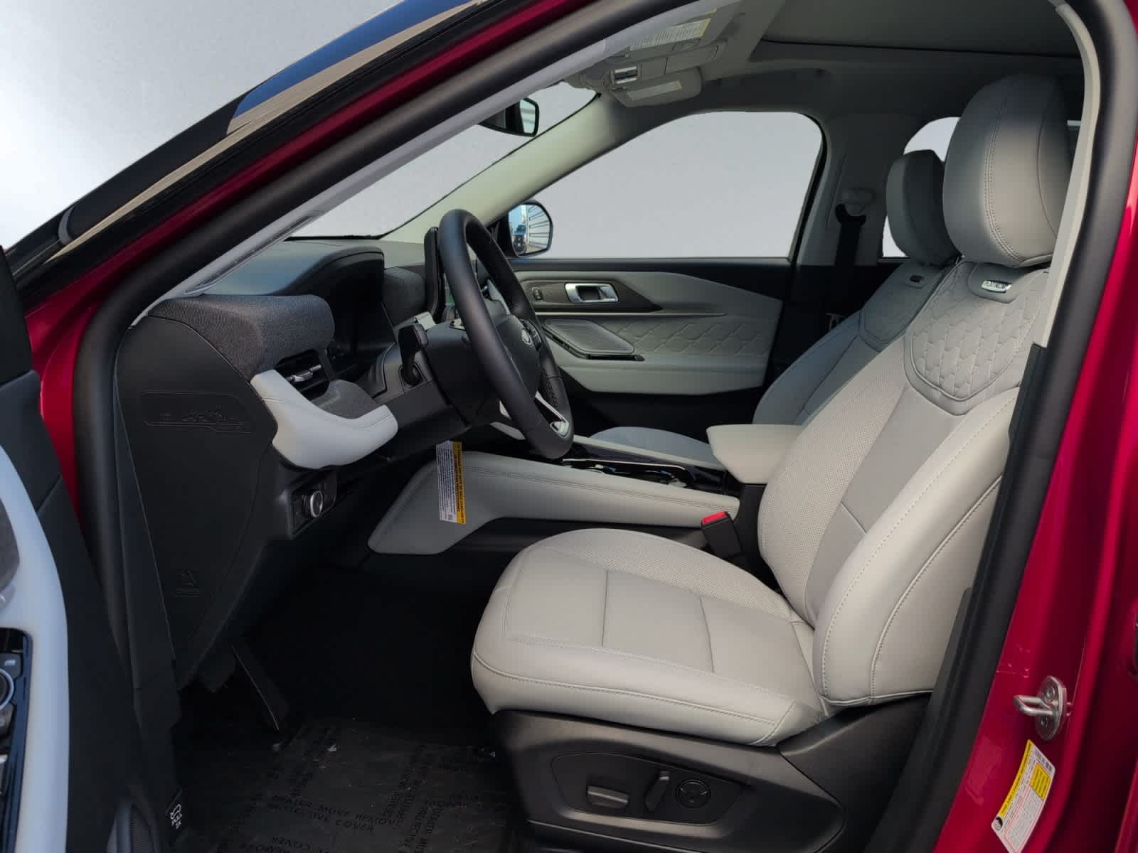 new 2025 Ford Explorer car, priced at $62,040