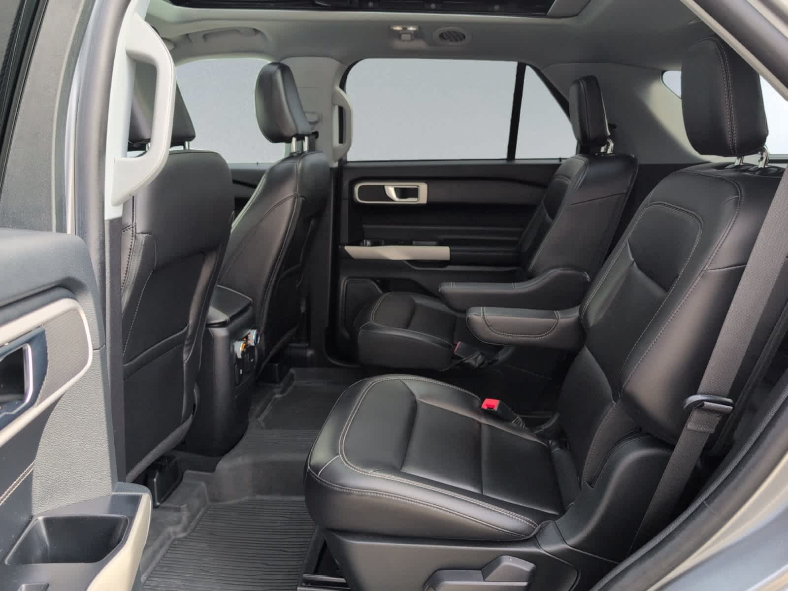 used 2022 Ford Explorer car, priced at $34,297