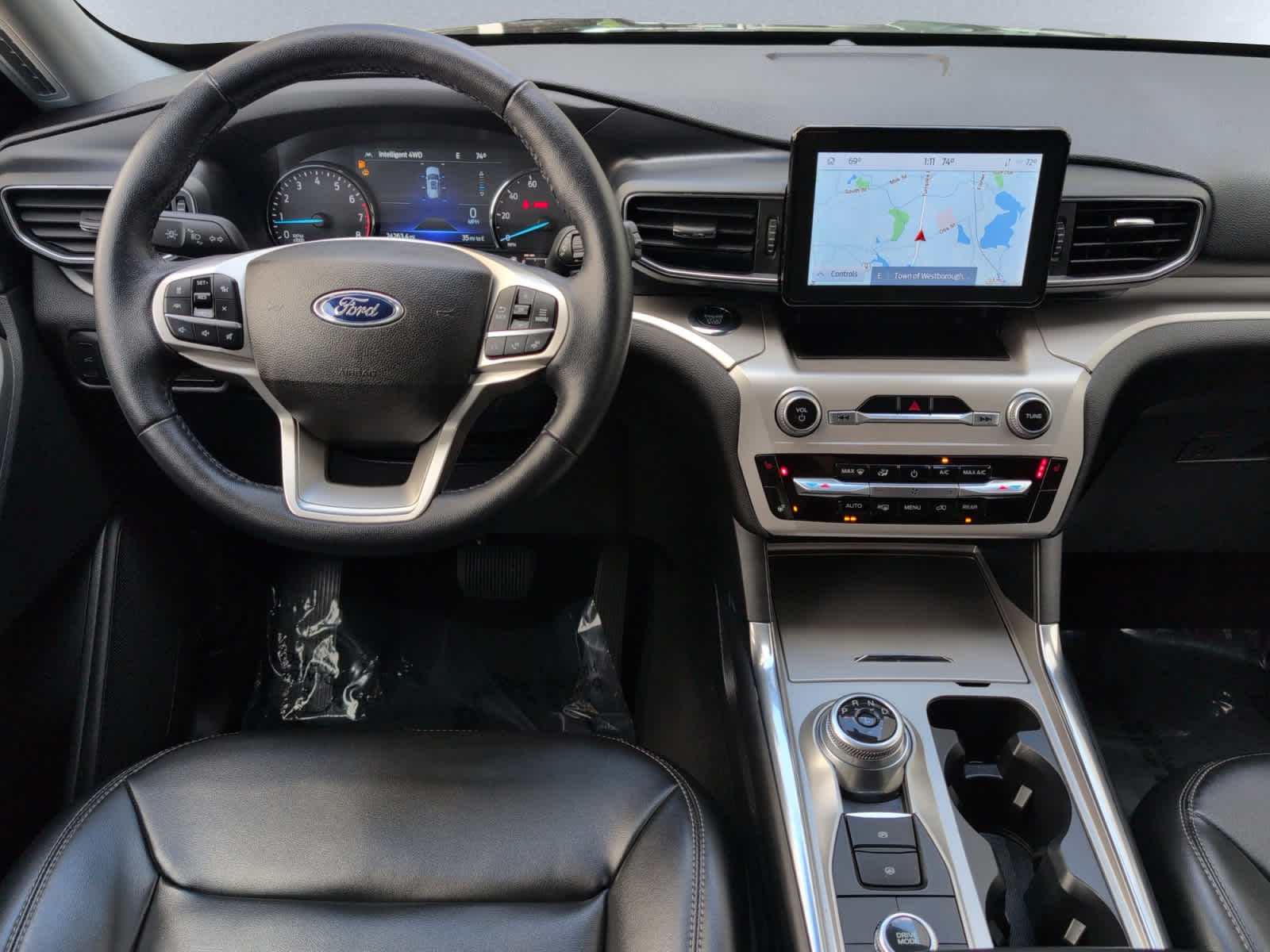 used 2022 Ford Explorer car, priced at $33,998
