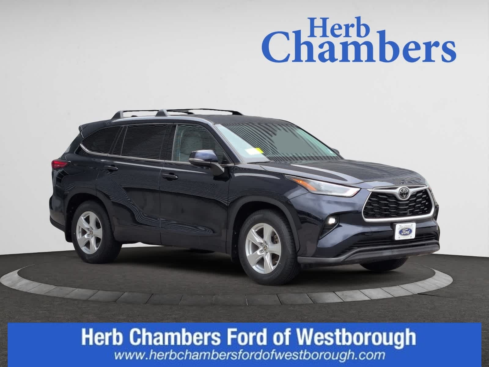 used 2021 Toyota Highlander car, priced at $29,998