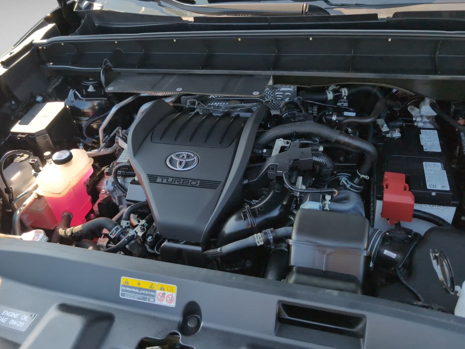 used 2024 Toyota Highlander car, priced at $40,998