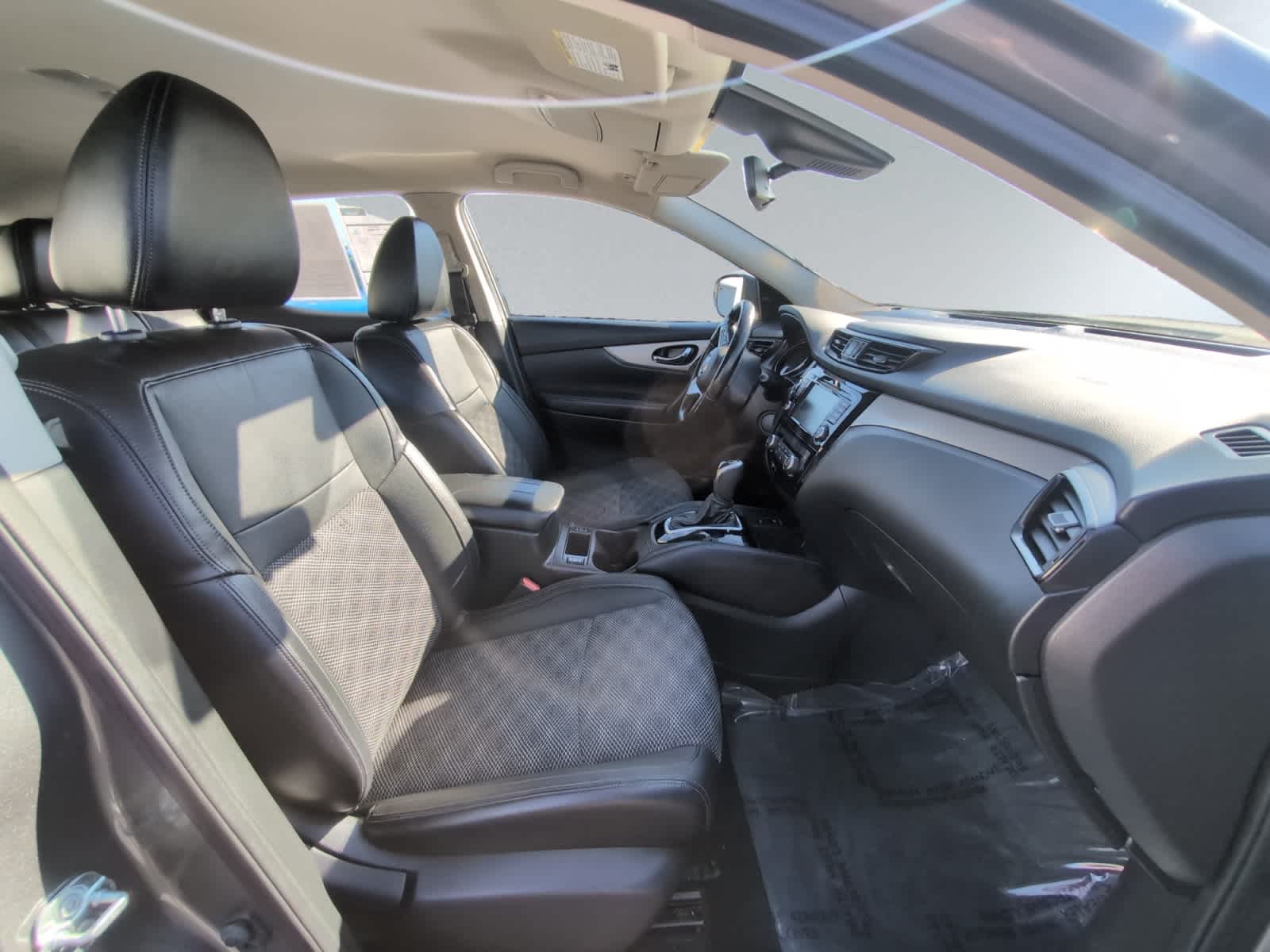 used 2020 Nissan Rogue Sport car, priced at $14,498