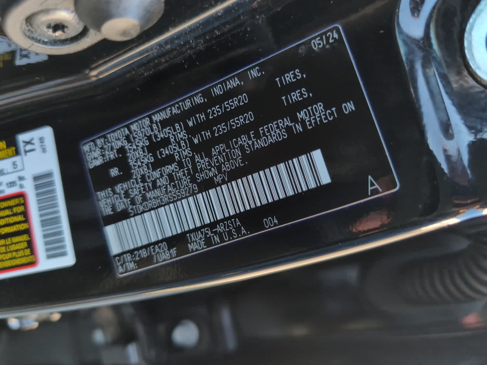 used 2024 Toyota Highlander car, priced at $40,998