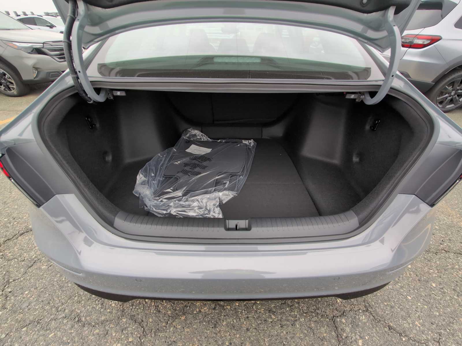 new 2025 Honda Accord Hybrid car, priced at $36,590