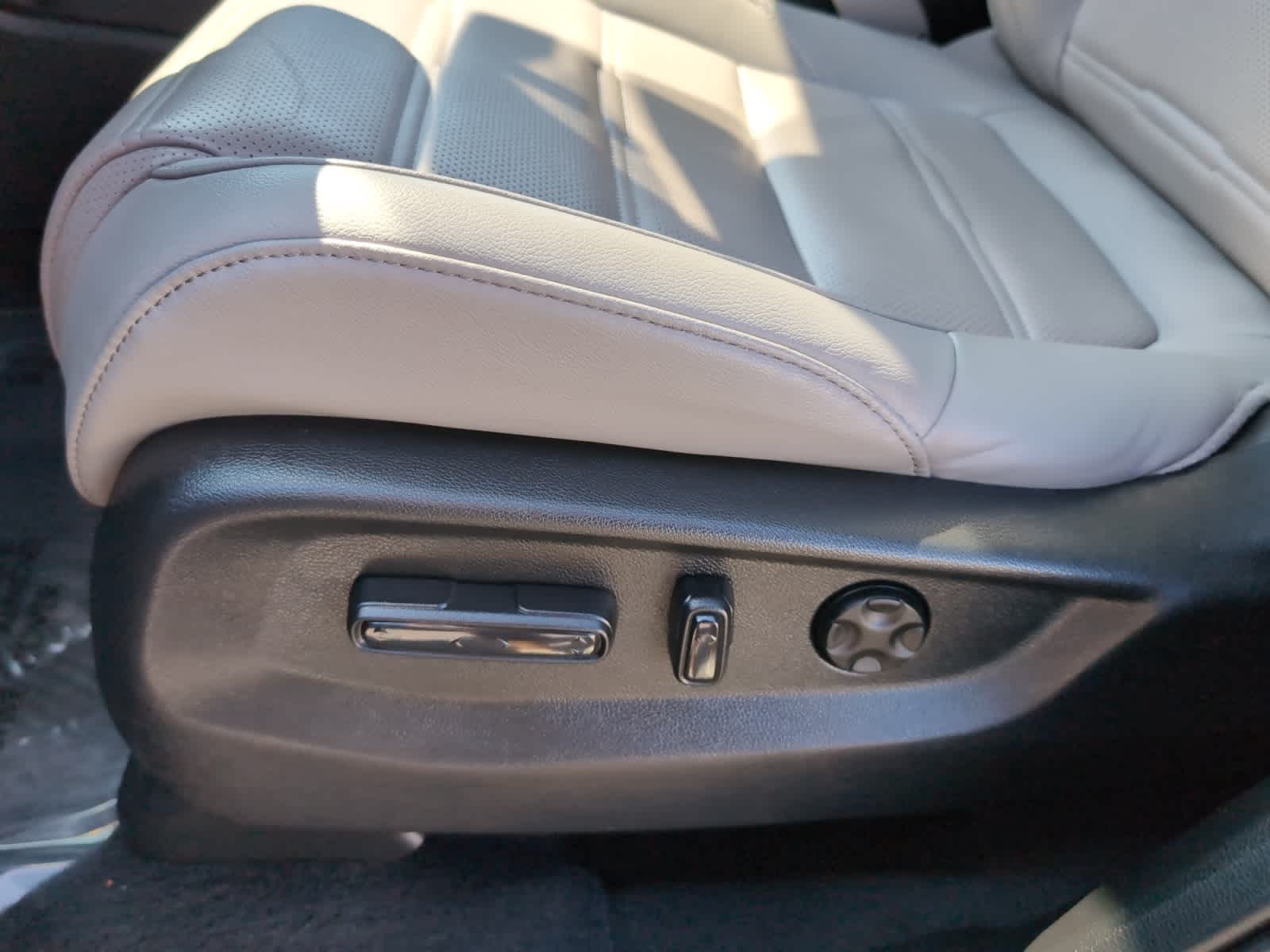 used 2022 Honda CR-V car, priced at $29,998
