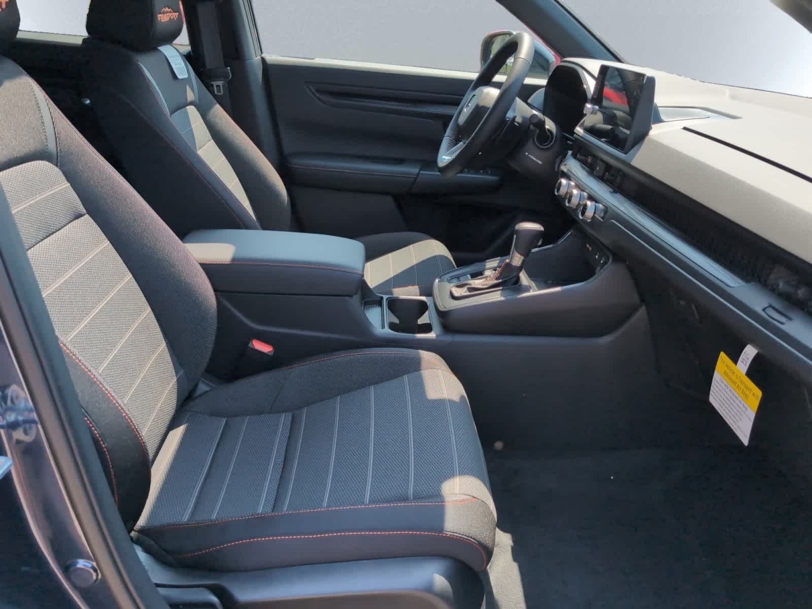 new 2026 Honda CR-V Hybrid car, priced at $40,195