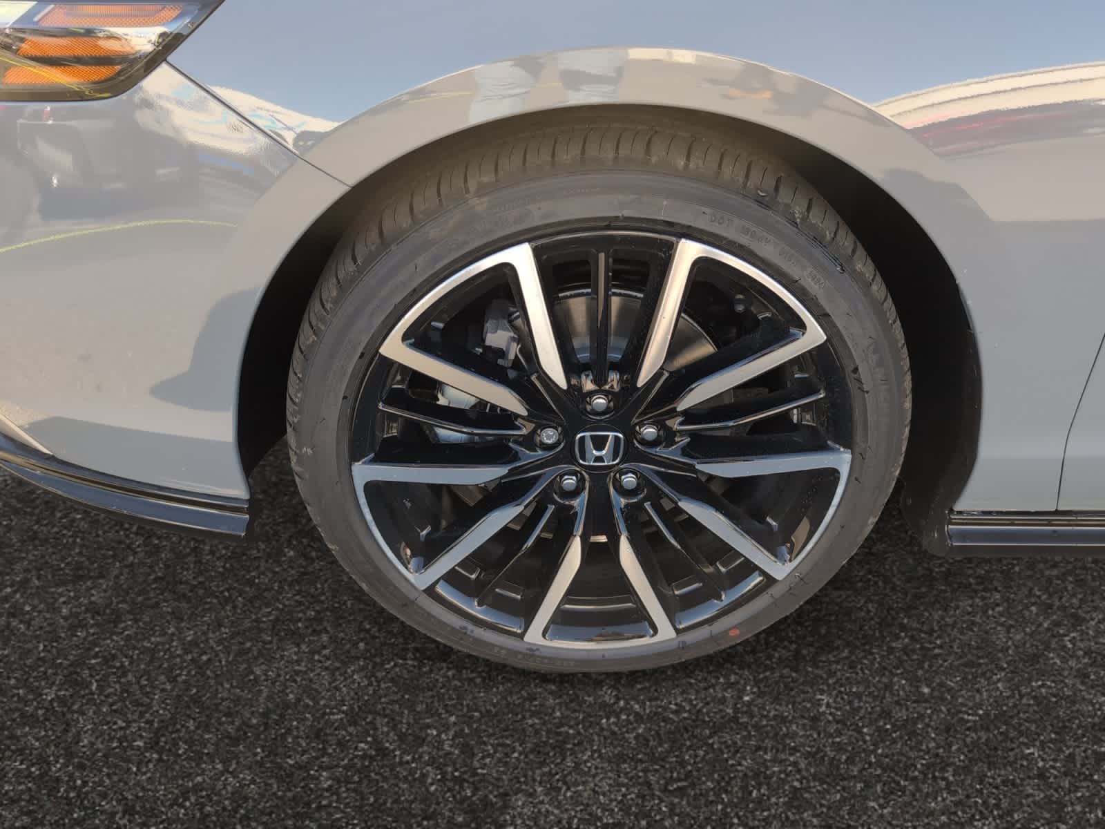 new 2025 Honda Accord Hybrid car, priced at $40,950