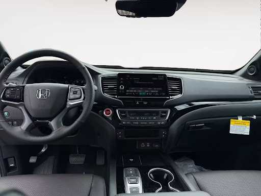 new 2025 Honda Ridgeline car, priced at $48,655