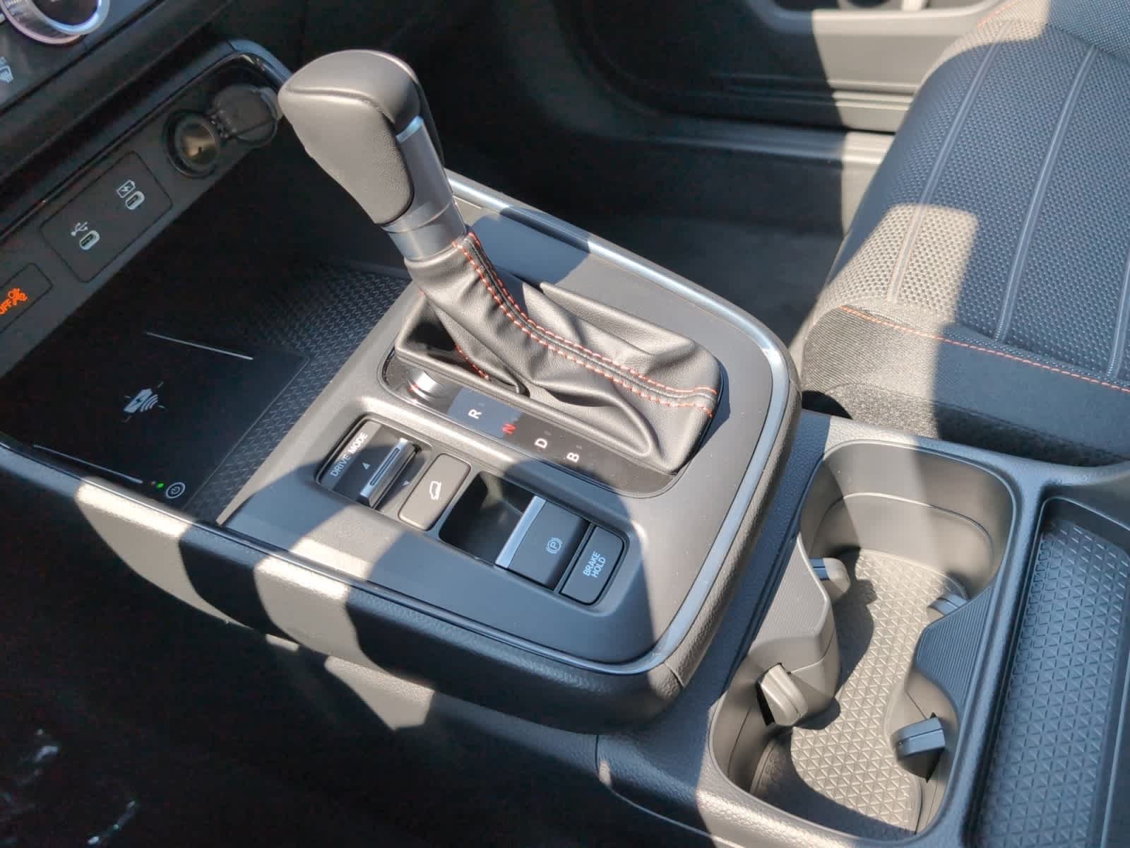 new 2026 Honda CR-V Hybrid car, priced at $40,195