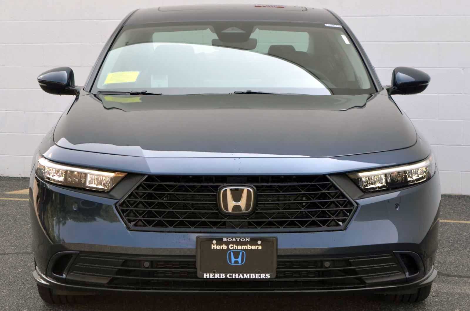 new 2025 Honda Accord Hybrid car