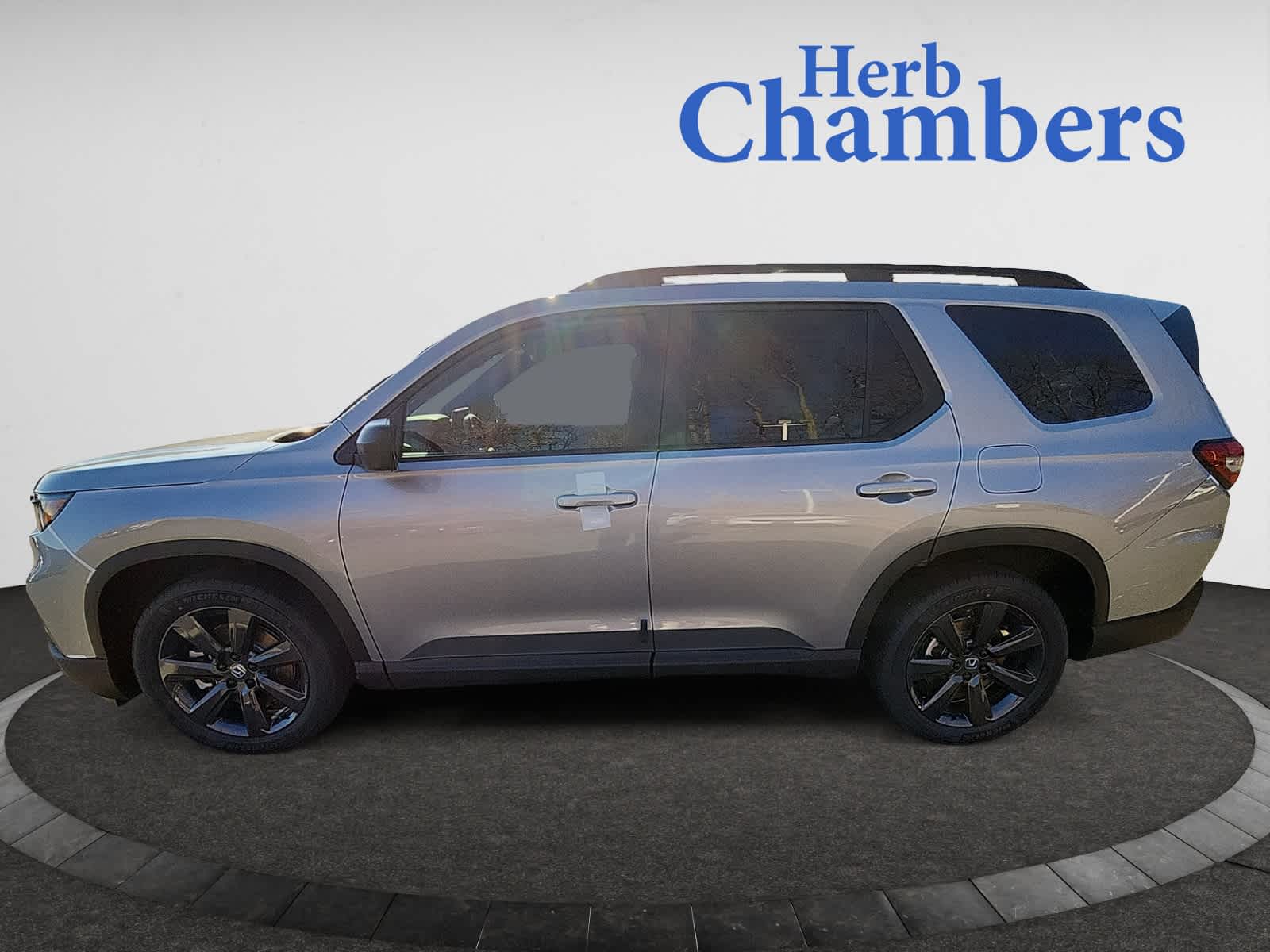 new 2025 Honda Pilot car