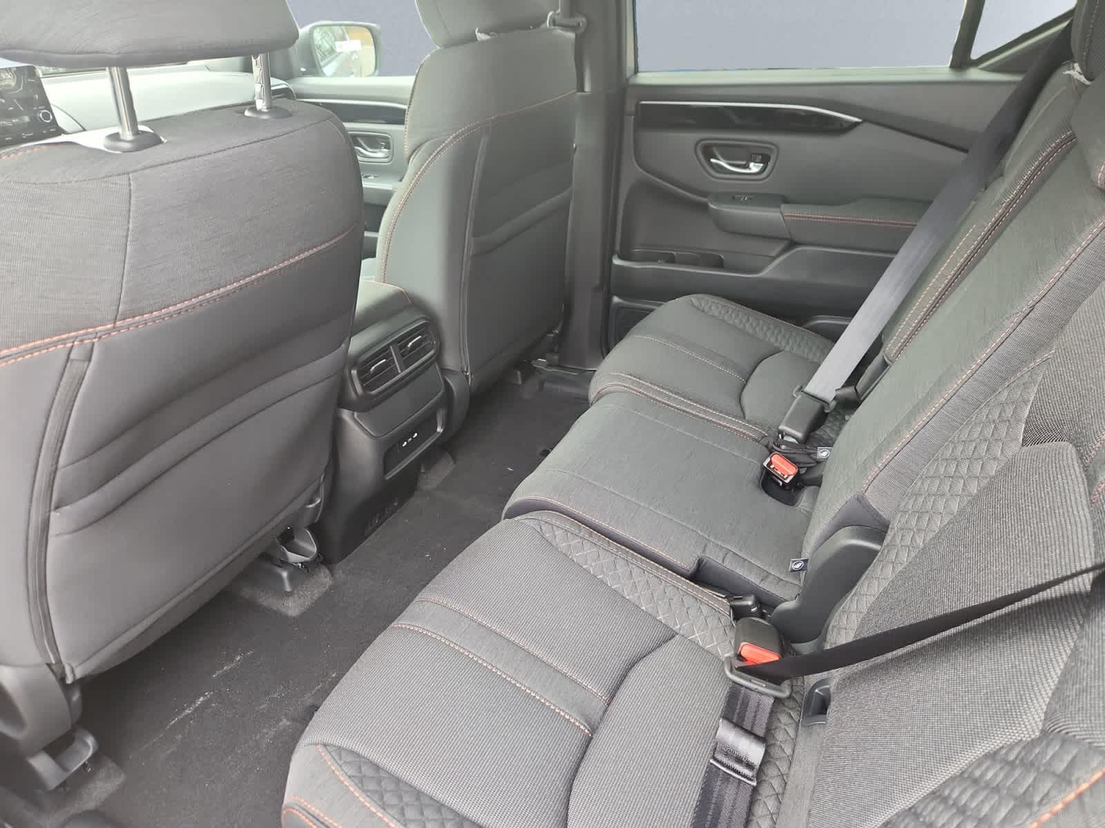 new 2025 Honda Pilot car