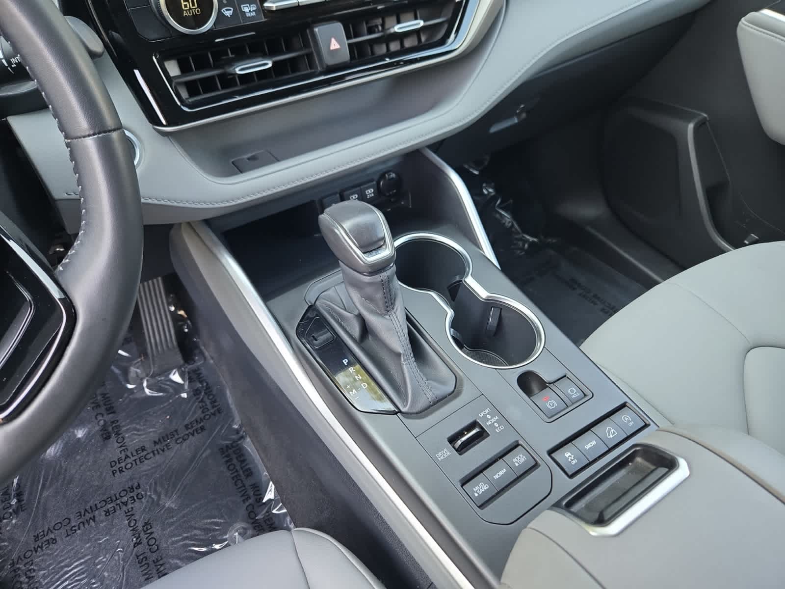 used 2020 Toyota Highlander car, priced at $32,998