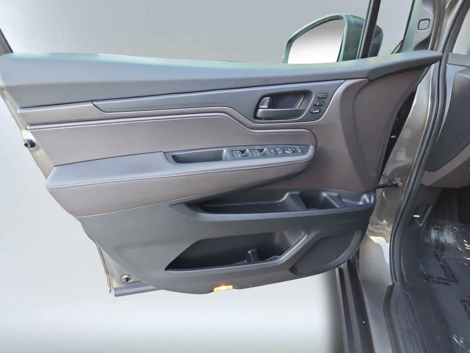 used 2023 Honda Odyssey car, priced at $37,997