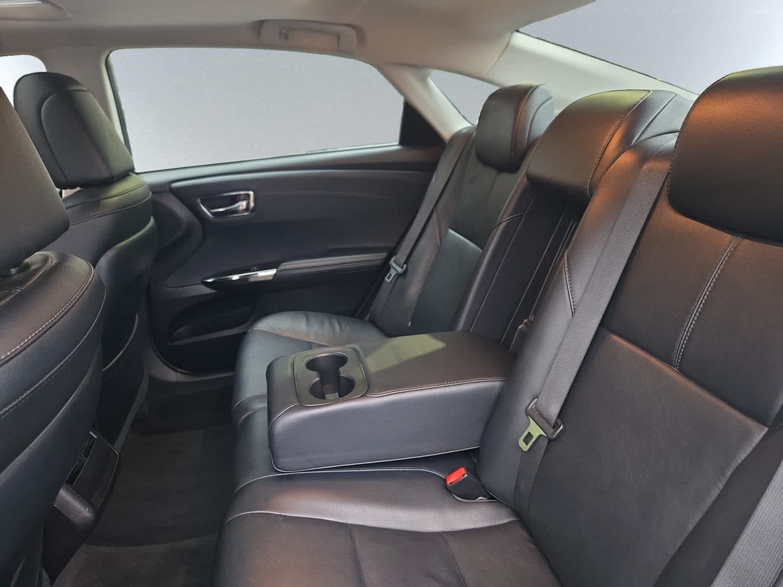 used 2016 Toyota Avalon Hybrid car, priced at $19,497