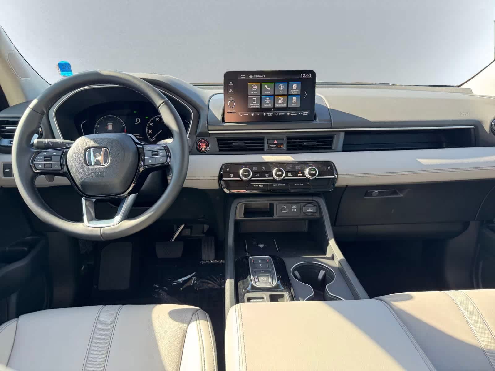 new 2025 Honda Pilot car