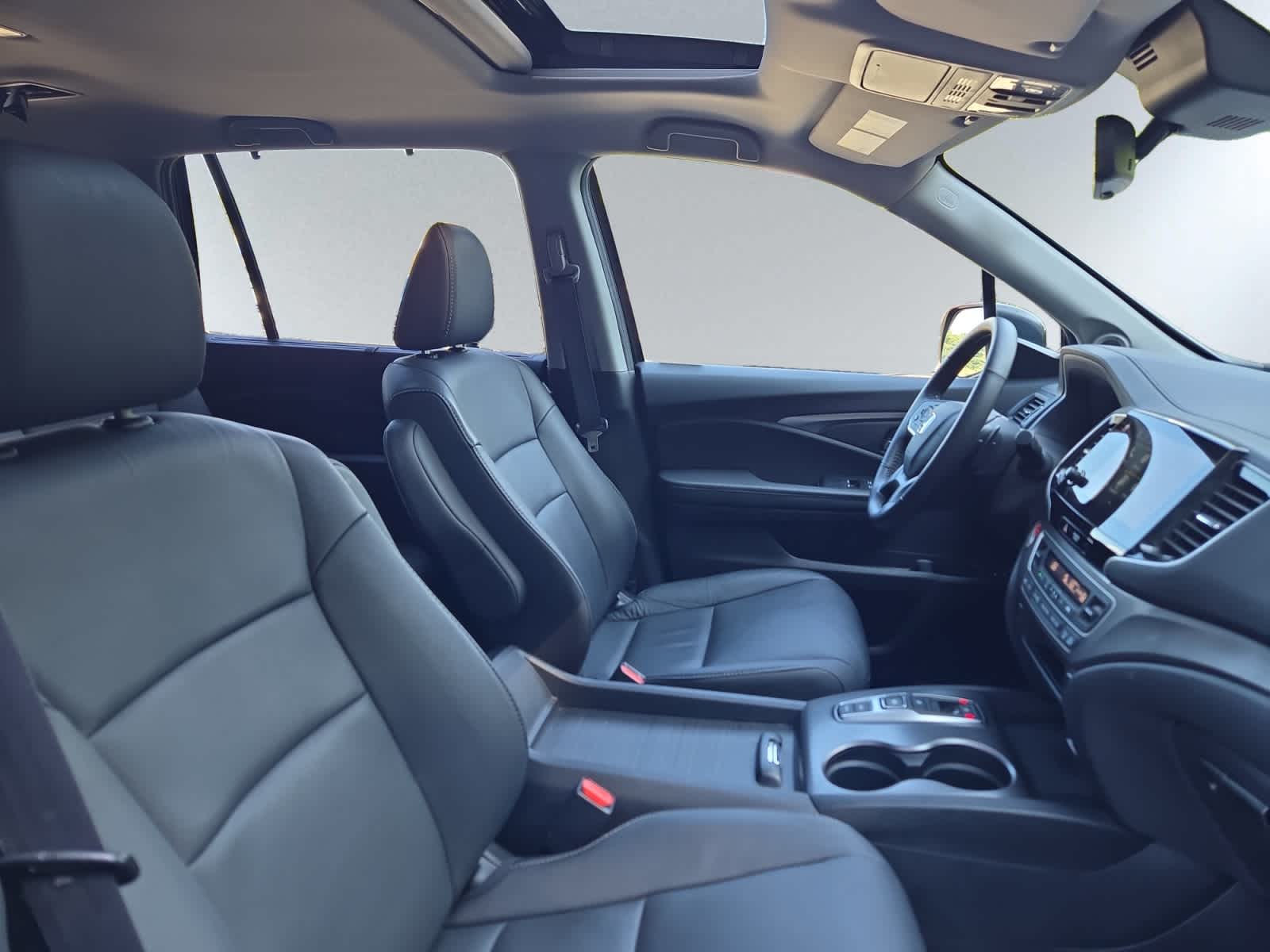 used 2022 Honda Pilot car, priced at $33,498