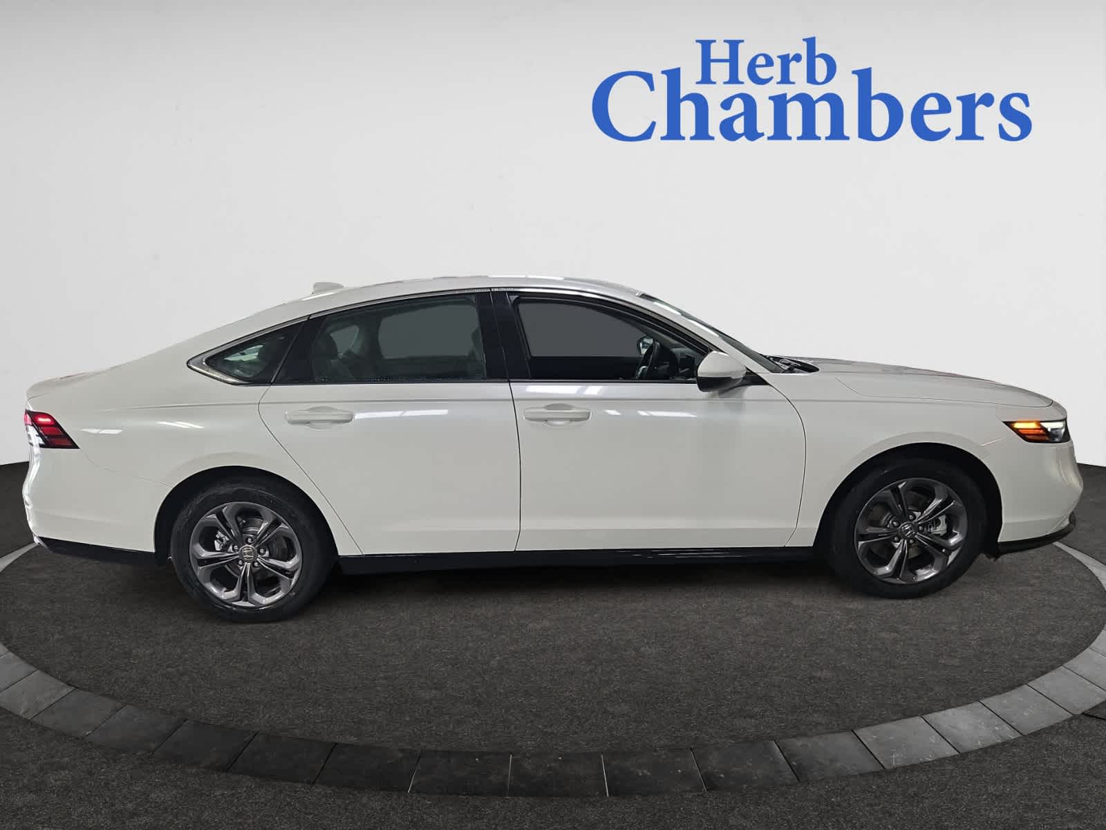 new 2025 Honda Accord Hybrid car