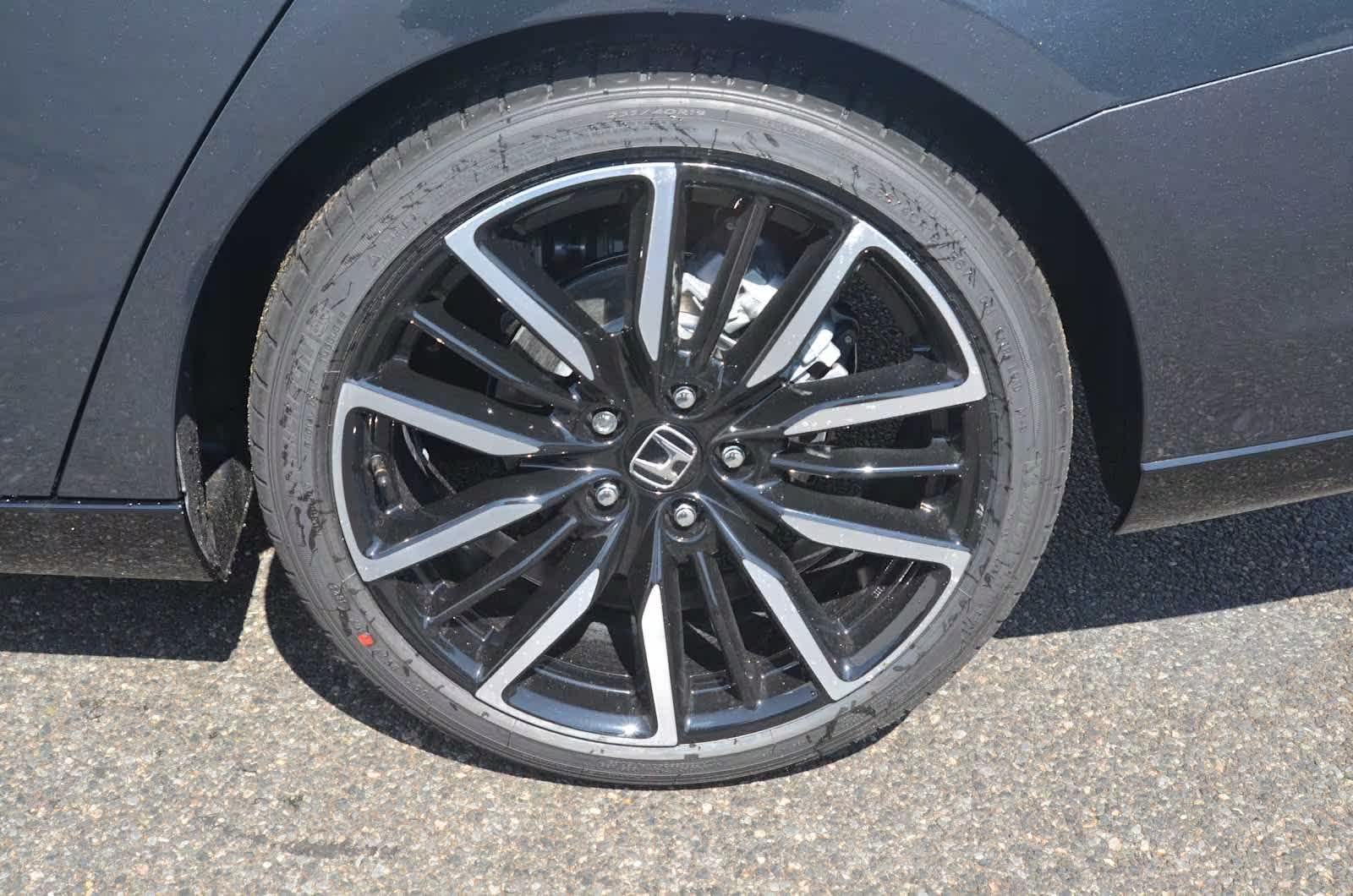 new 2025 Honda Accord Hybrid car