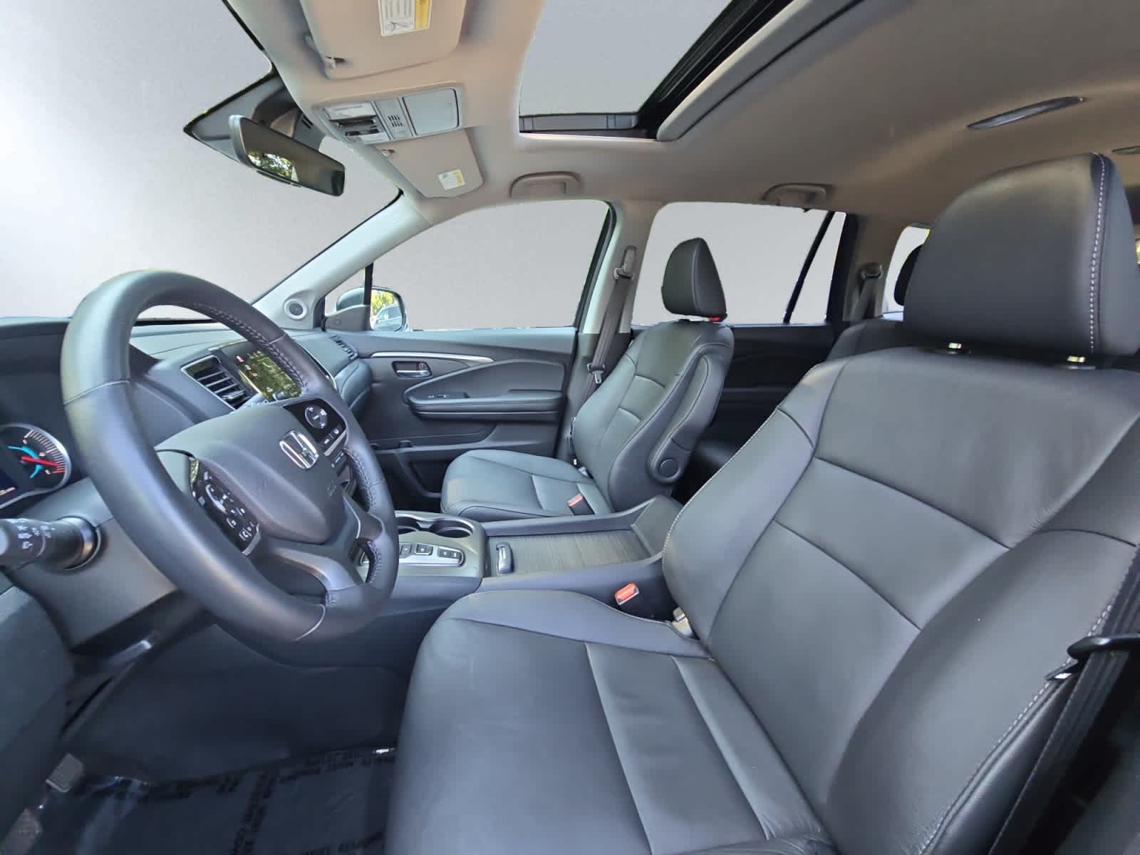 used 2022 Honda Pilot car, priced at $33,498