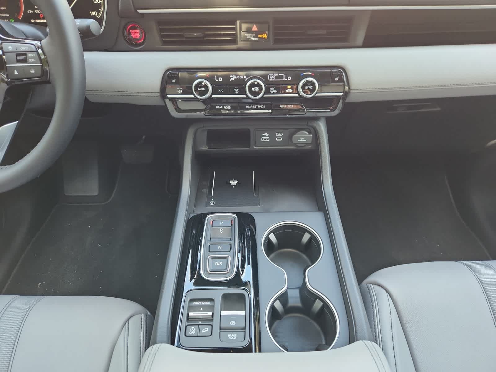 new 2025 Honda Pilot car