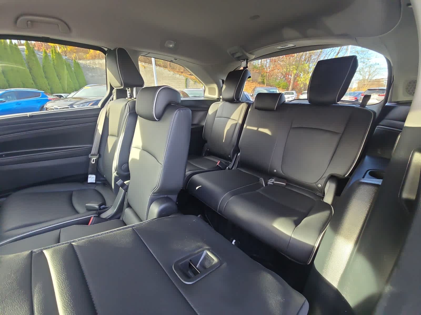 used 2024 Honda Odyssey car, priced at $42,998