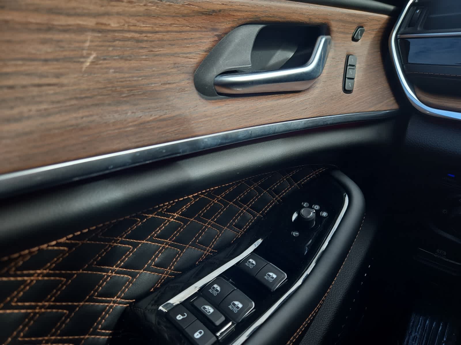 used 2022 Jeep Grand Cherokee 4xe car, priced at $33,998