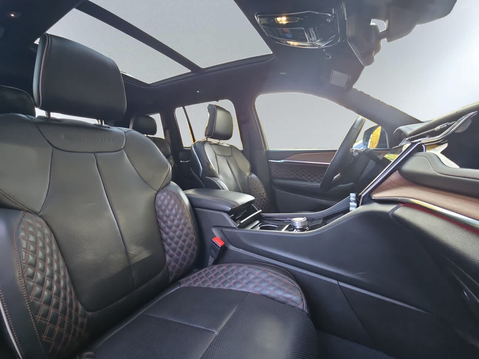 used 2022 Jeep Grand Cherokee 4xe car, priced at $33,998