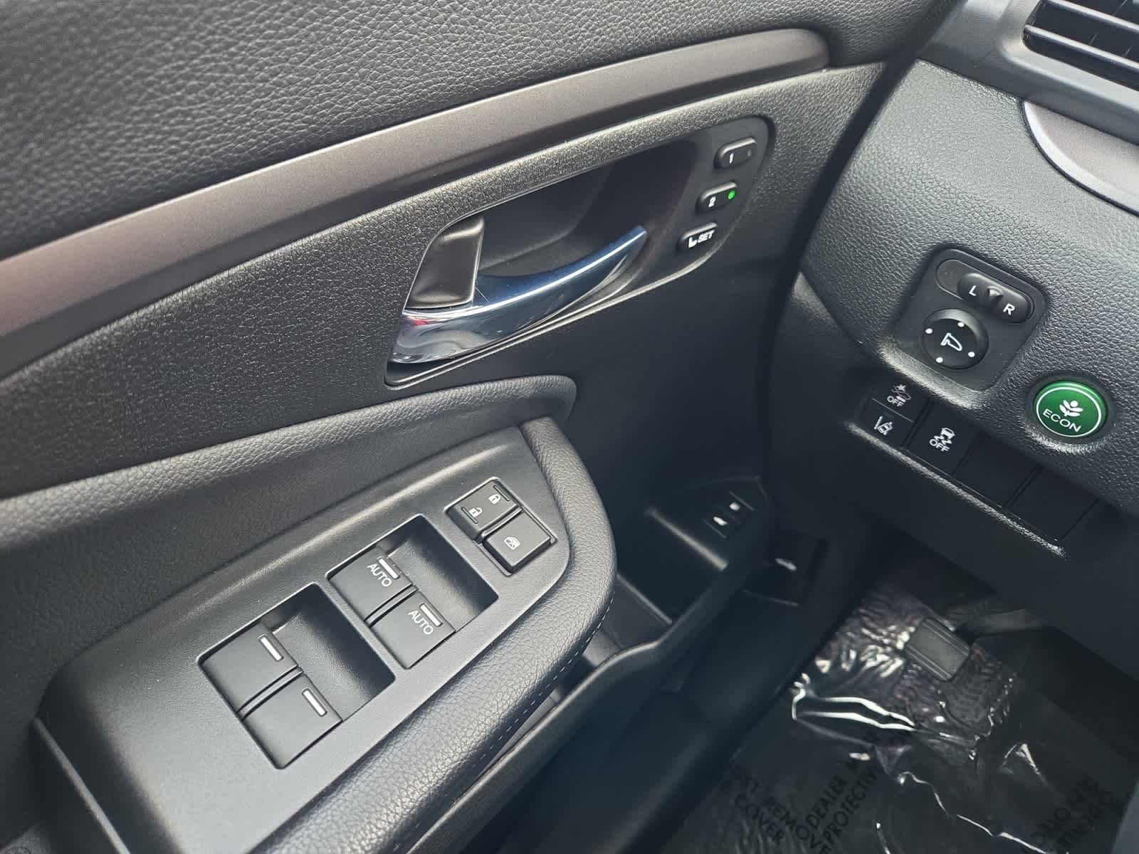 used 2021 Honda Pilot car, priced at $27,498