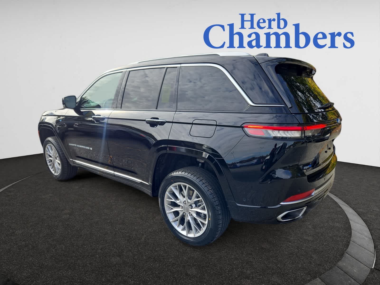 used 2022 Jeep Grand Cherokee 4xe car, priced at $33,998