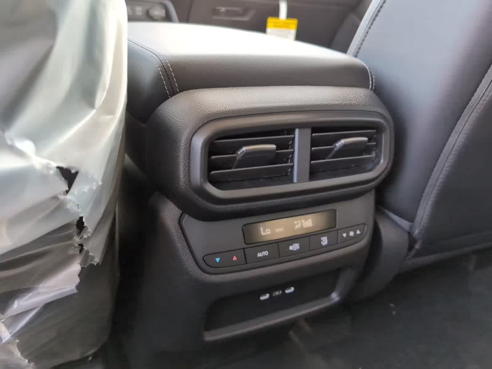 new 2025 Honda Pilot car