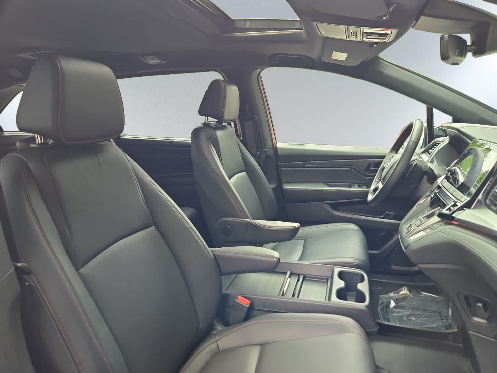 used 2023 Honda Odyssey car, priced at $37,397