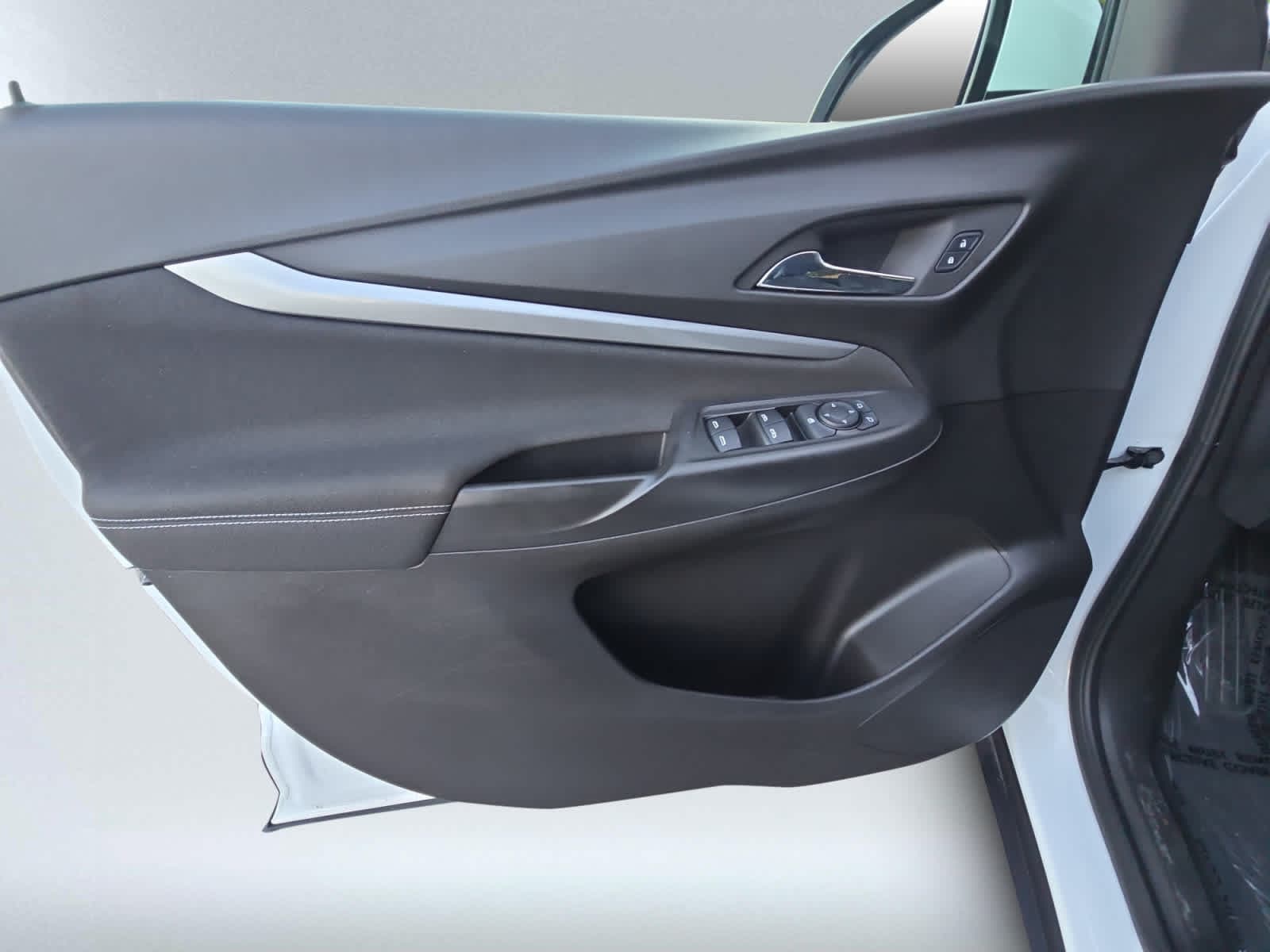 used 2023 Chevrolet Bolt EUV car, priced at $20,898