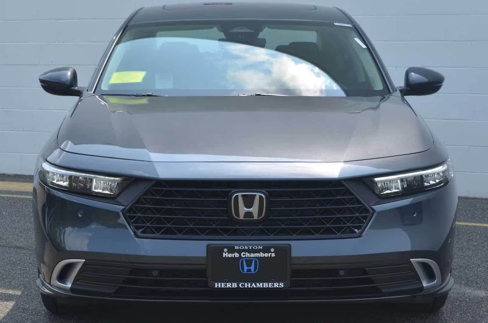 new 2025 Honda Accord Hybrid car