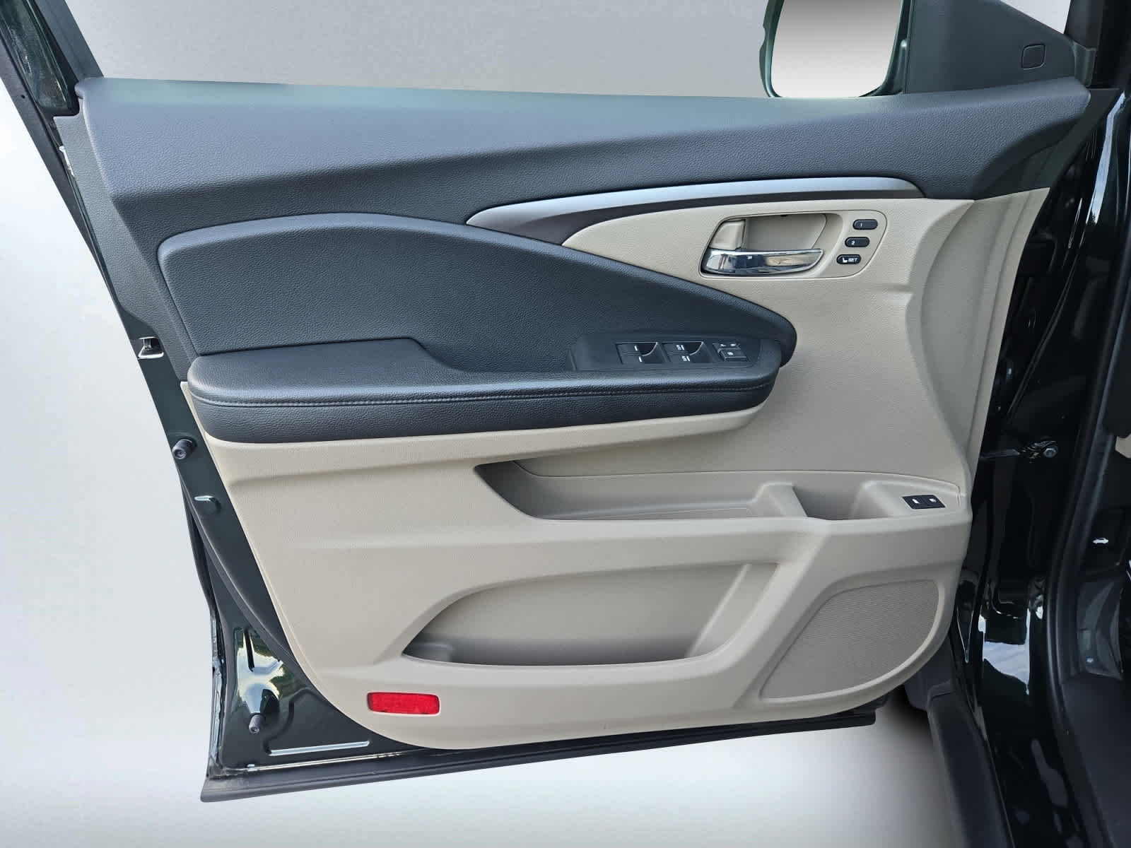 used 2020 Honda Pilot car, priced at $30,497