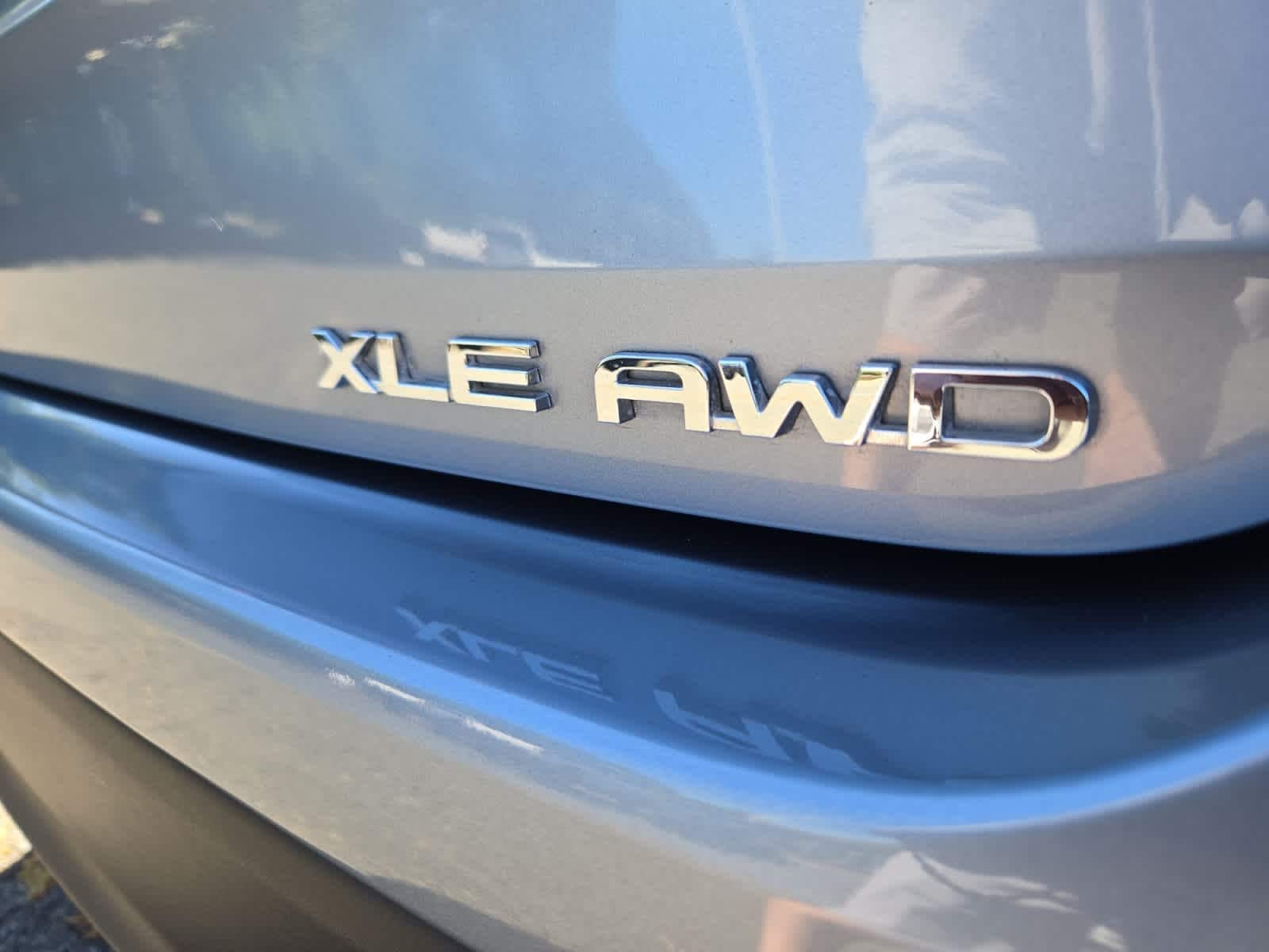 used 2020 Toyota Highlander car, priced at $32,998