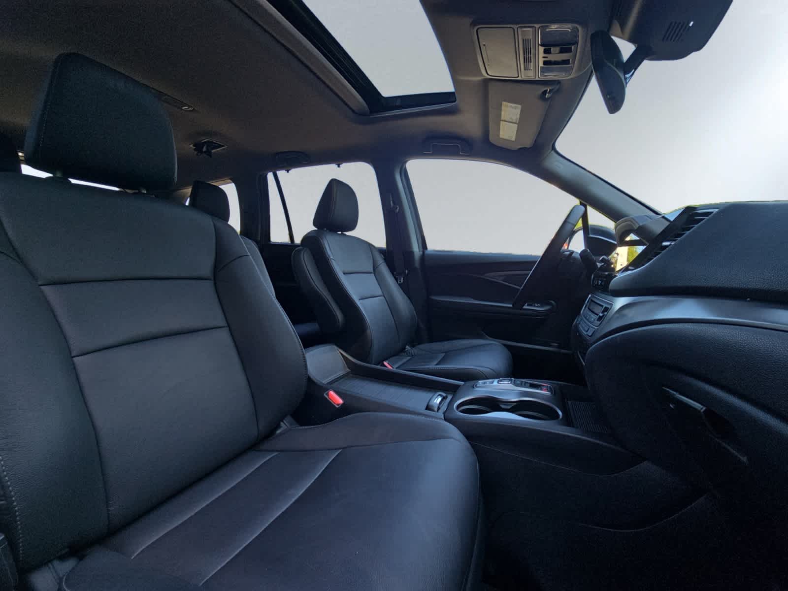 used 2022 Honda Pilot car, priced at $33,498