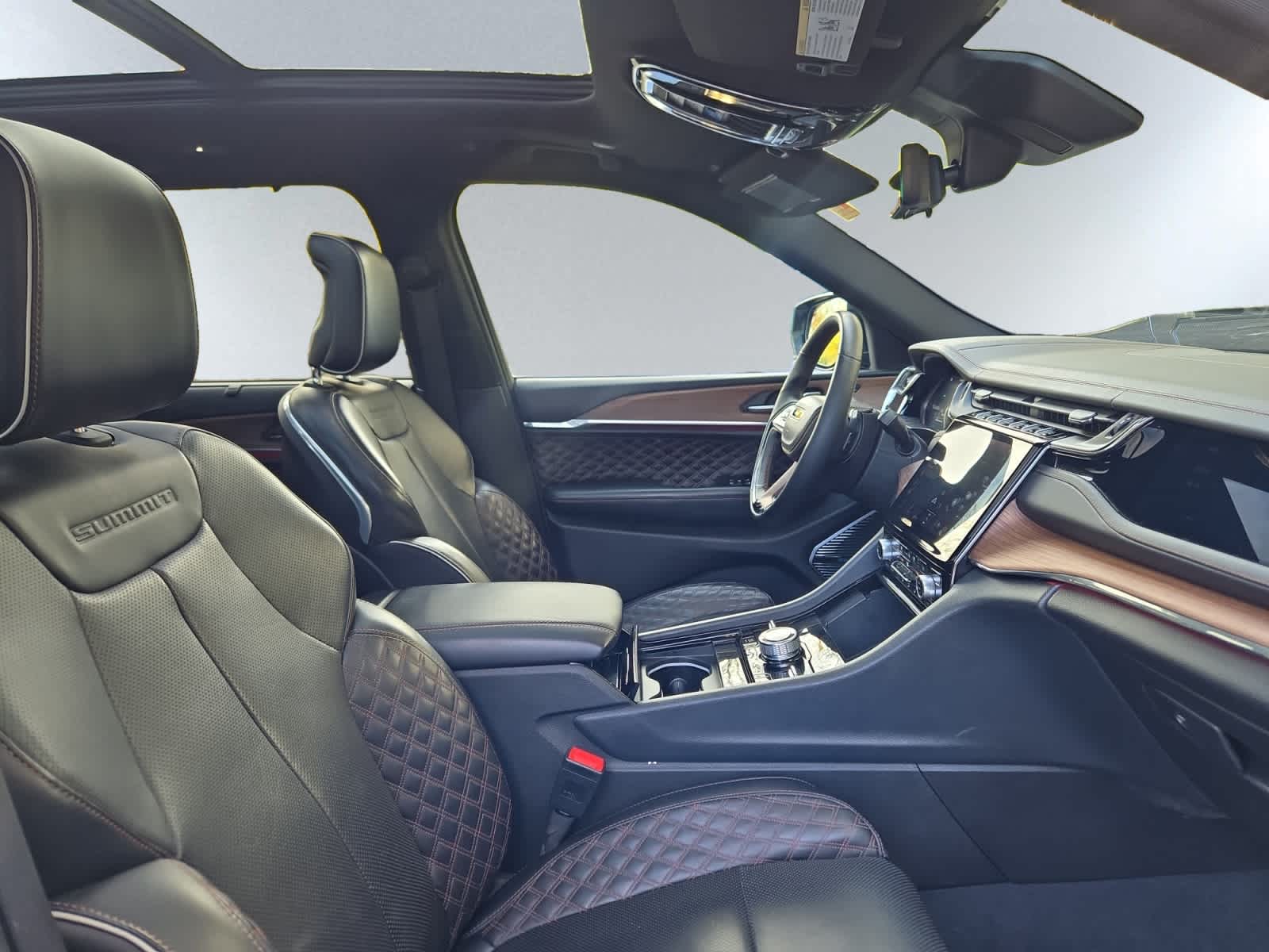 used 2022 Jeep Grand Cherokee 4xe car, priced at $33,998