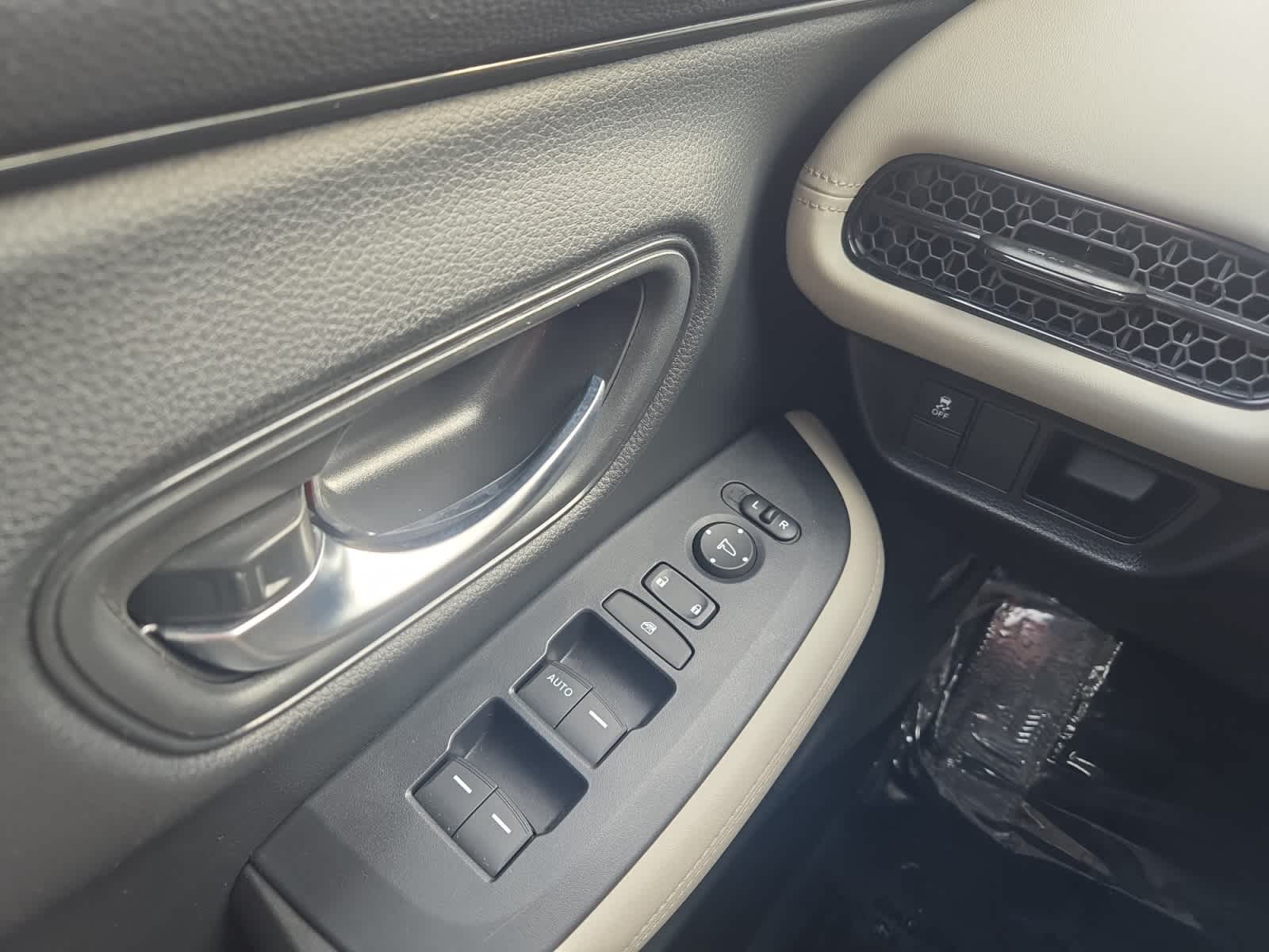 used 2023 Honda HR-V car, priced at $20,898