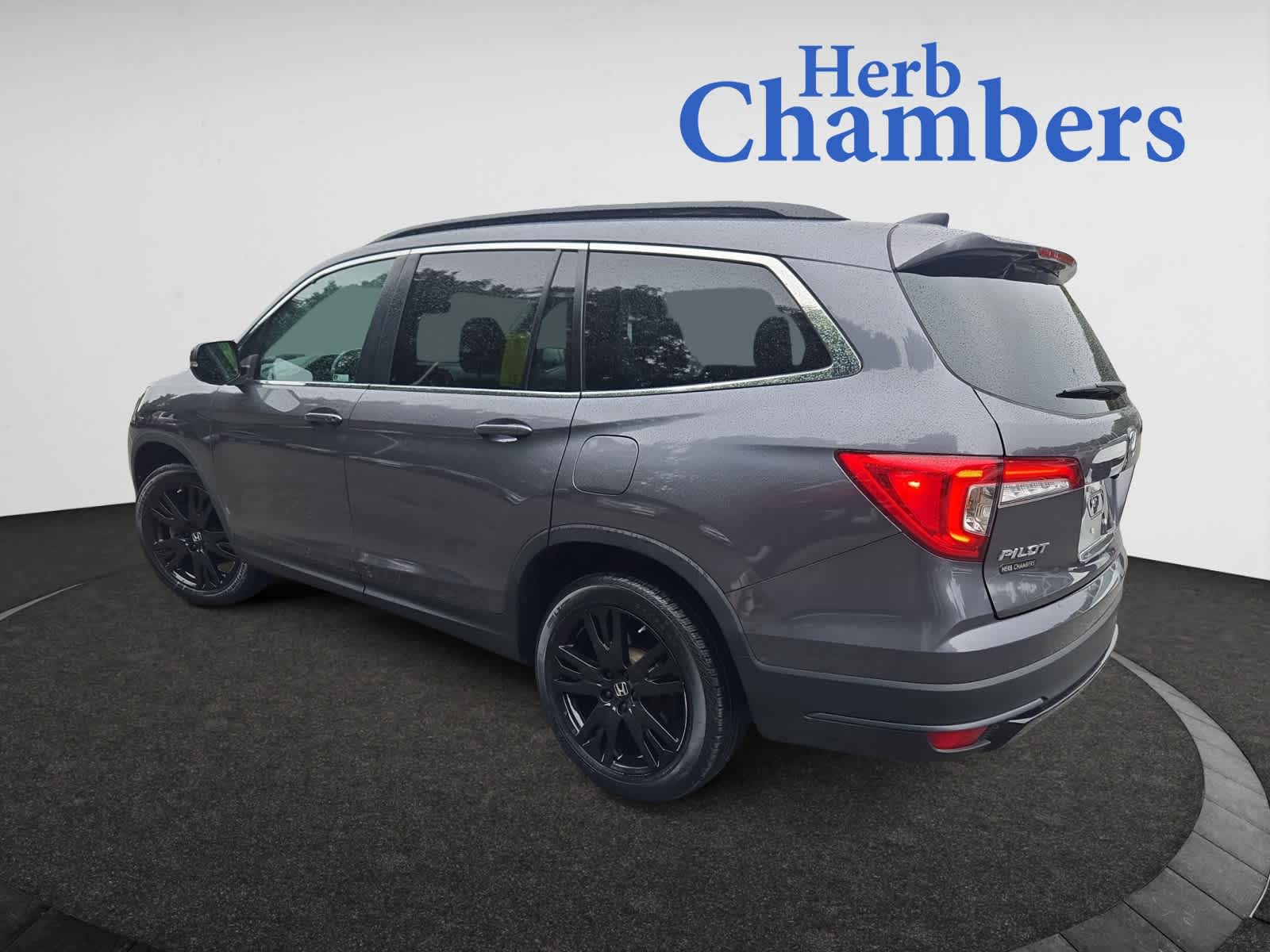used 2022 Honda Pilot car, priced at $33,497