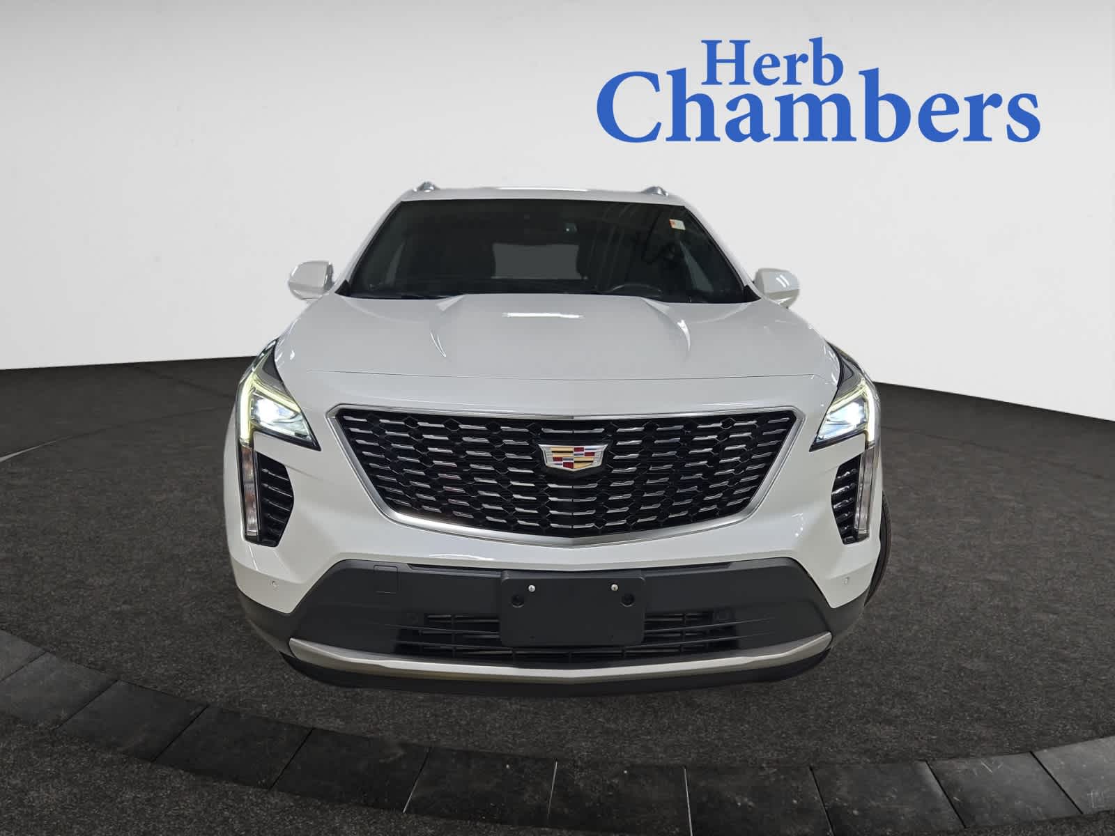 used 2020 Cadillac XT4 car, priced at $24,497