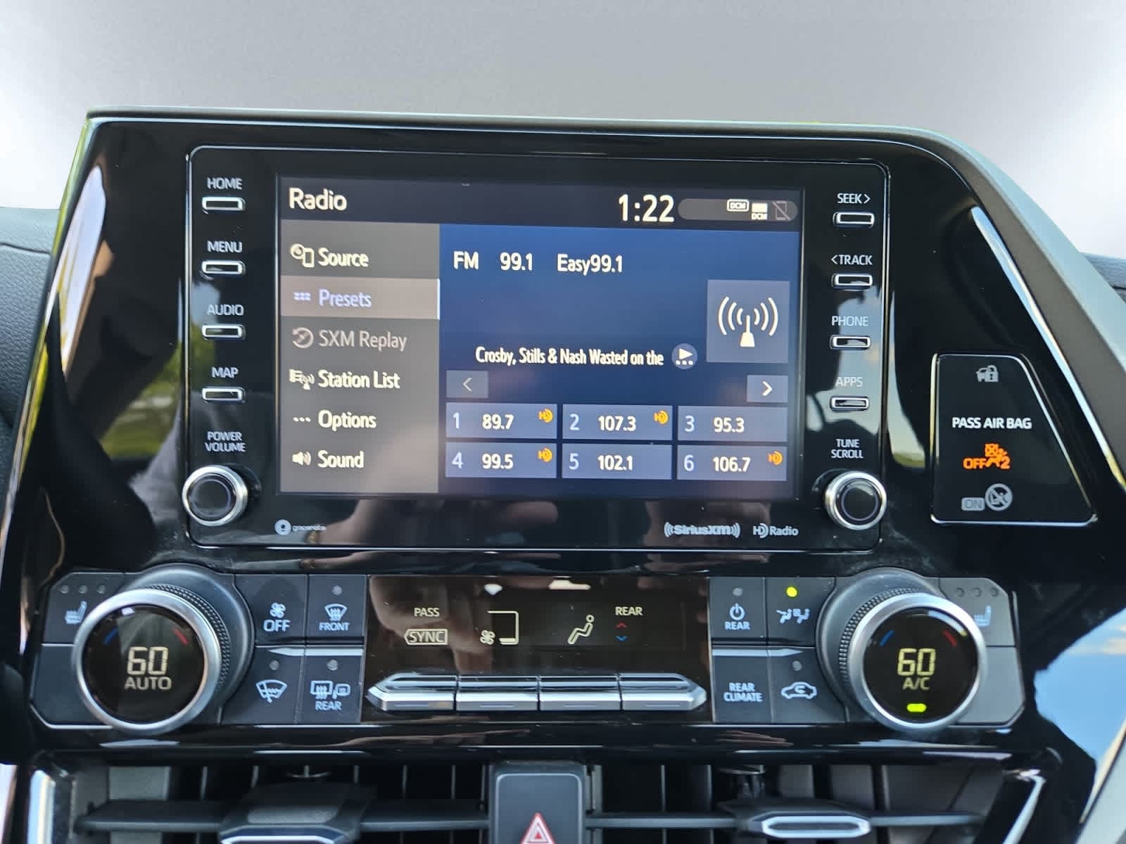 used 2020 Toyota Highlander car, priced at $32,998