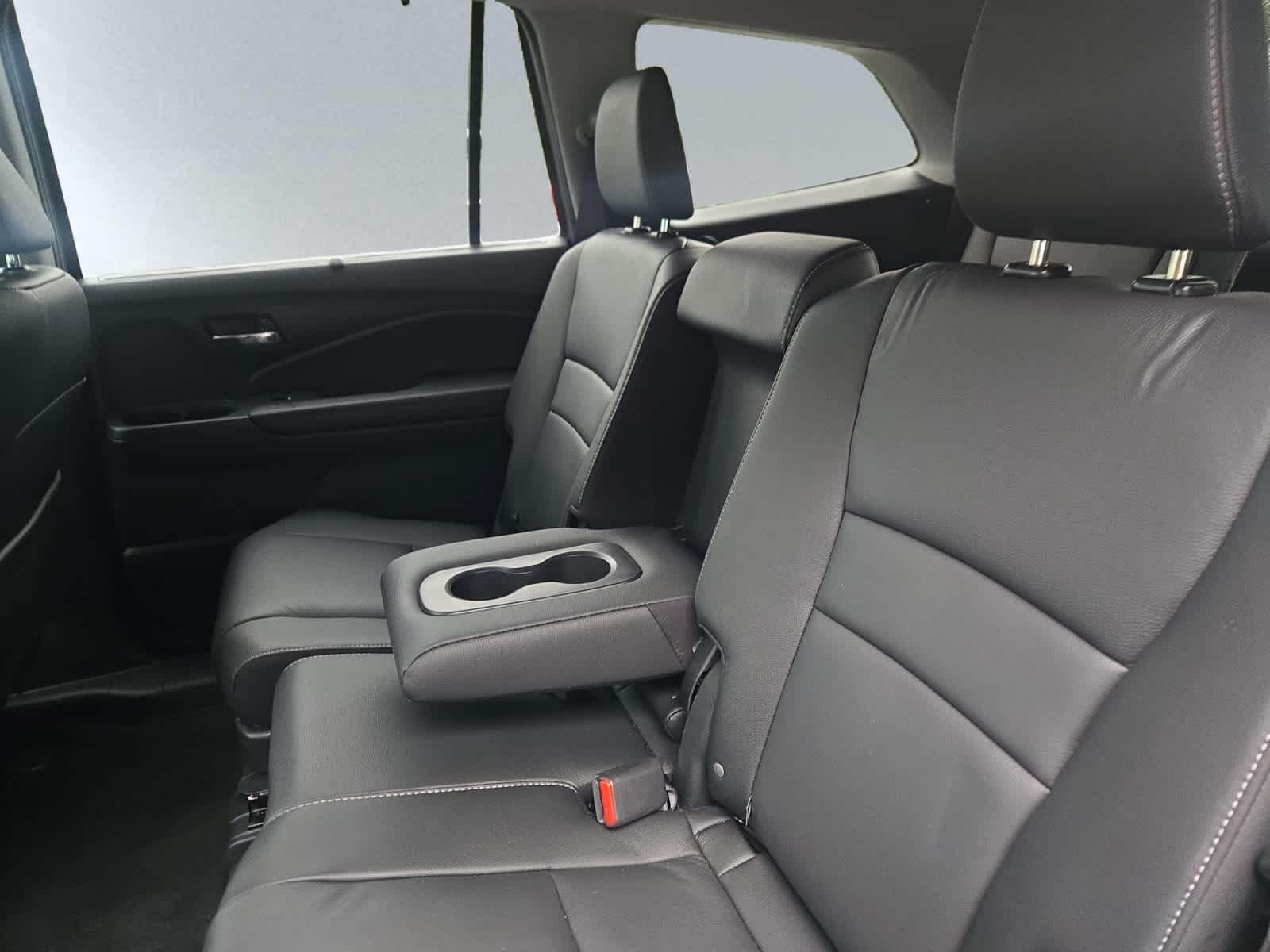 used 2022 Honda Pilot car, priced at $33,497