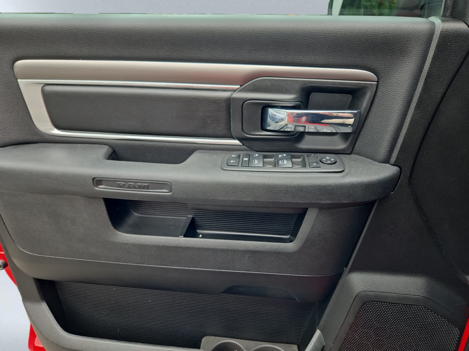 used 2021 Ram 1500 Classic car, priced at $29,998